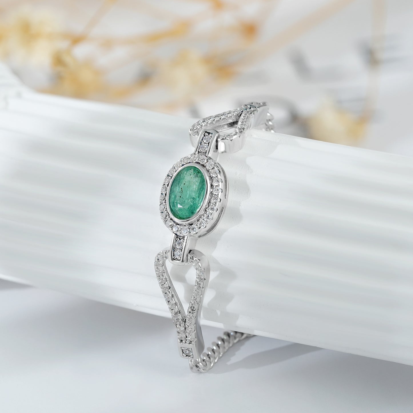 Elegantes Armband aus 925er Silber mit Smaragd und synthetischen Zirkonsteinen